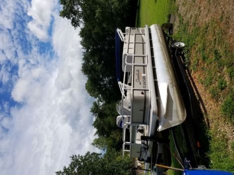 Pontoon Boats For Sale by owner | 2012 18 foot Sweetwater Sunrise