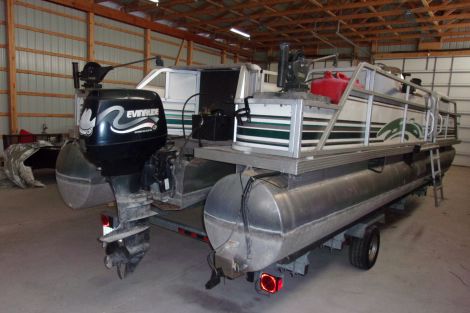 Pontoon Boats For Sale by owner | 1999 24 foot Manitou Osprey