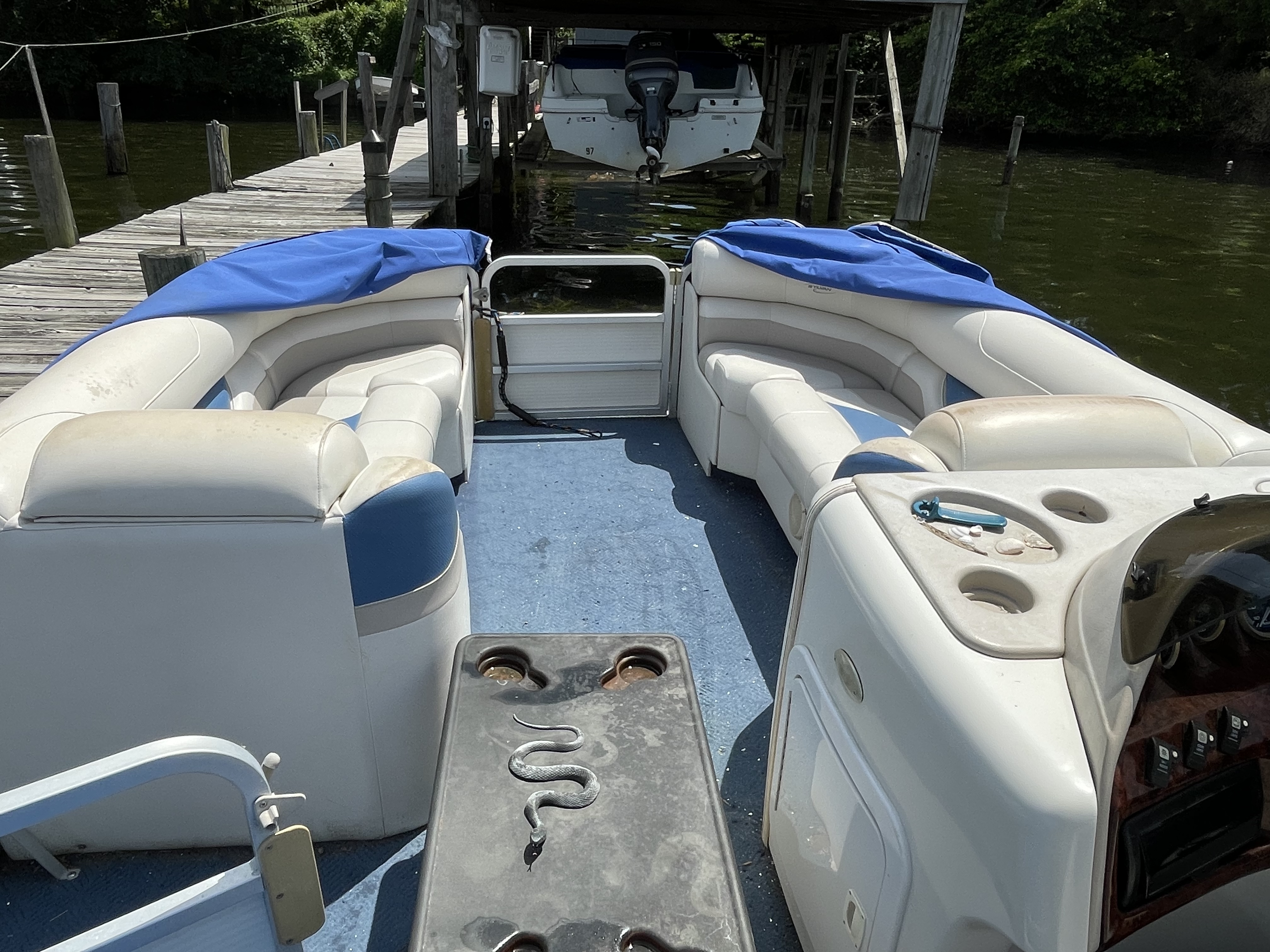Pontoon Boats For Sale by owner | 2001 22 foot Slyvan Mandalay