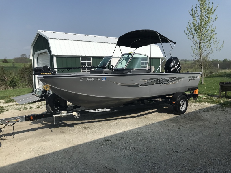 Lowe Fishing boats For Sale by owner | 2012 Lowe 185 Fishing Machine