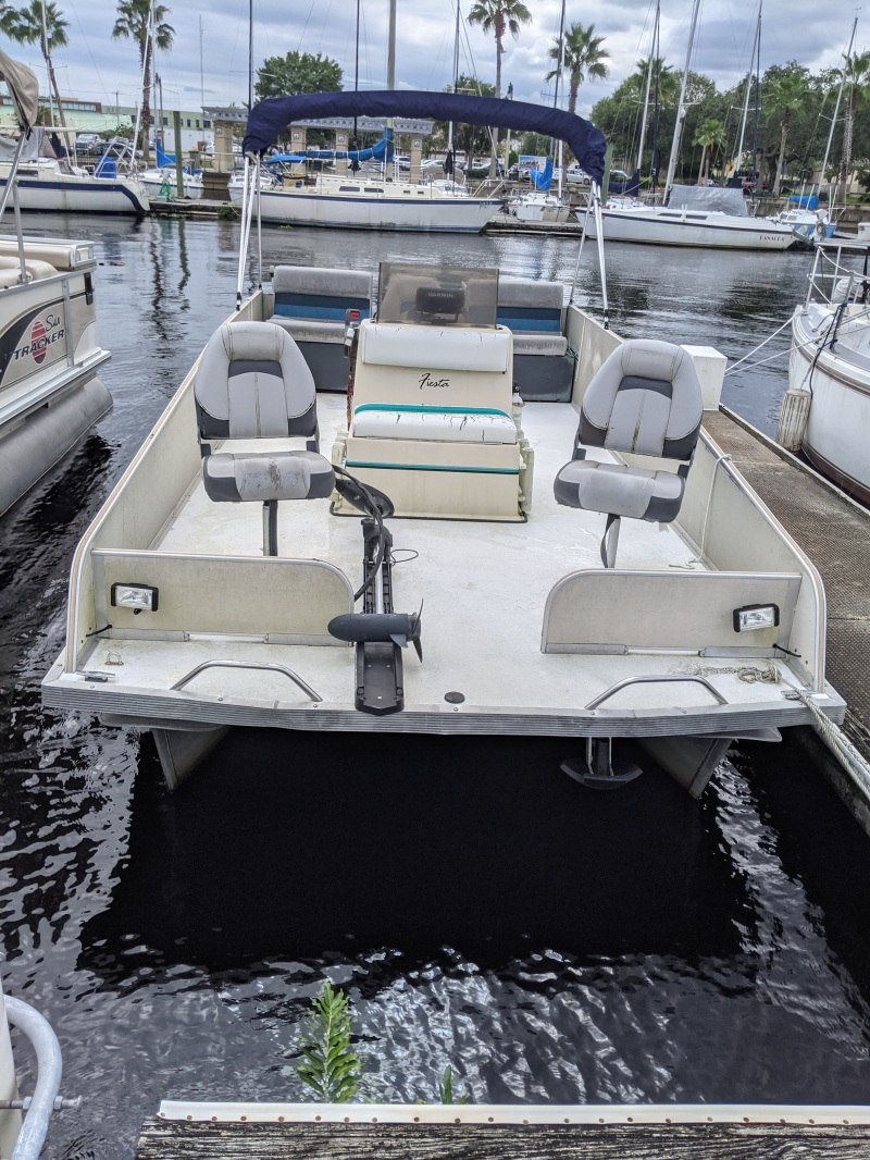 Pontoon Boats For Sale by owner | 1997 18 foot Fiesta Family Fisher