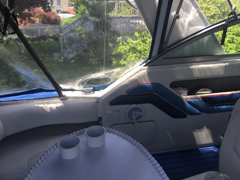 Power boats For Sale in Connecticut by owner | 1993 30 foot Sea Ray Cabin CR