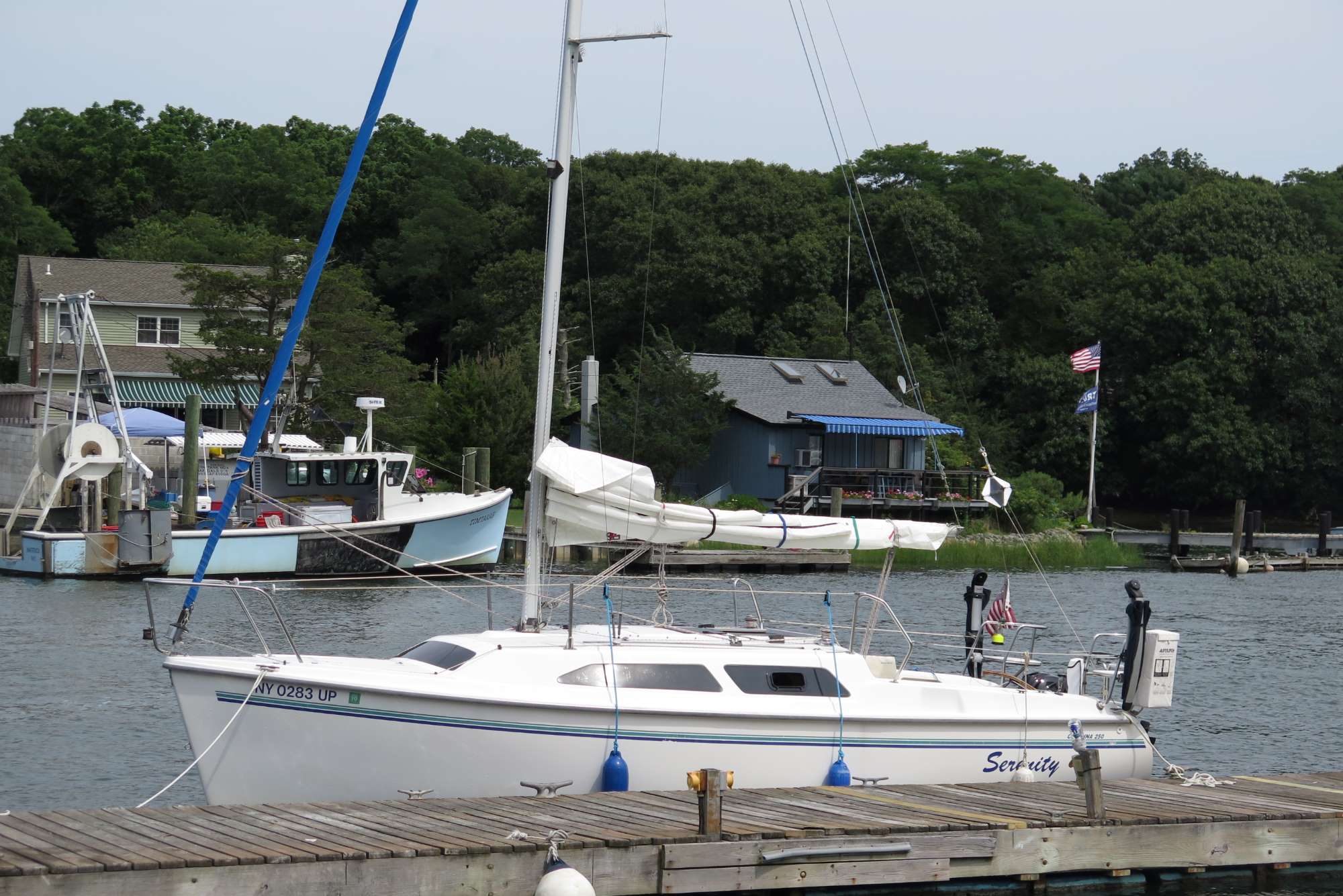 Boats For Sale in Amity Harbor, NY by owner | 1998 Catalina 250 WK