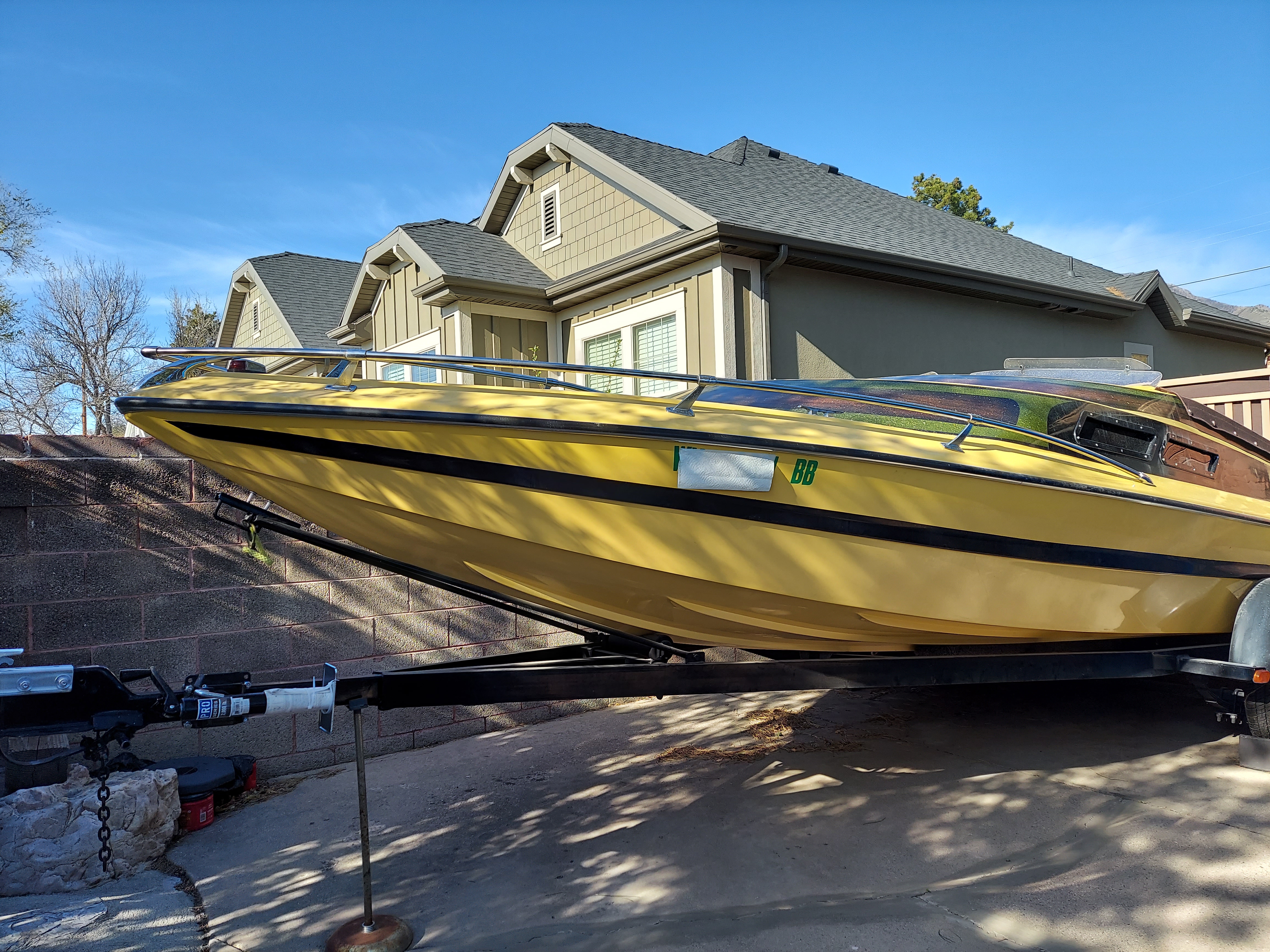 Power boats For Sale by owner | 1990 23 foot Montera Sport Cruiser