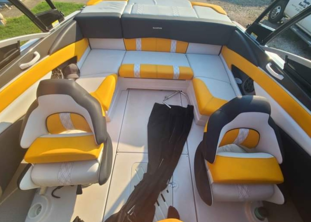 Power boats For Sale by owner | 2017 Glastron 225 gts