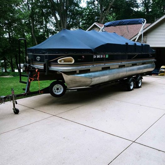 Boats For Sale in Ohio by owner | 2009 Tahoe 24FNF