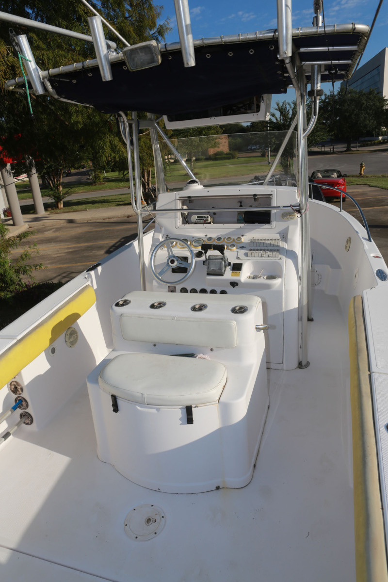 28 Boats For Sale by owner | 2001 DONZI ZF28