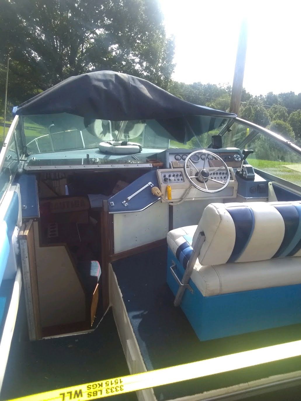 Boats For Sale in Tennessee by owner | 1985 26 foot Sea Ray Sundancer