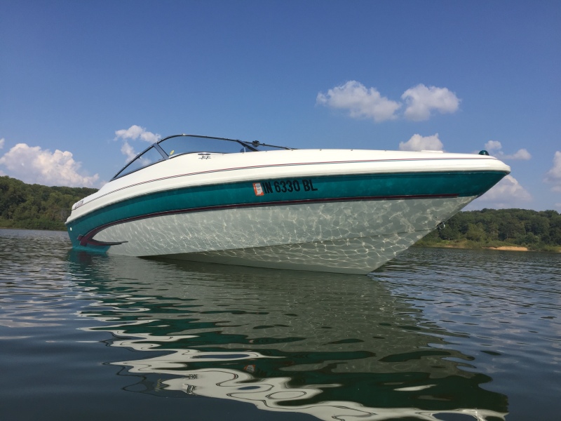 Glastron Cour. Boats For Sale in Indiana by owner | 1997 Glastron GS205