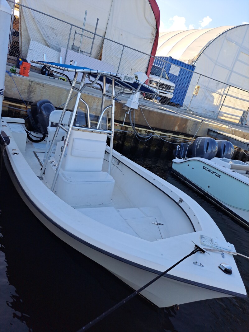 Center Console Boats For Sale by owner | 2006 18 foot Maycraft center console