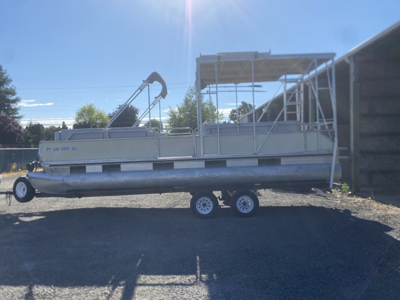 Tracker Boats For Sale by owner | 1990 Tracker Party Barge 24