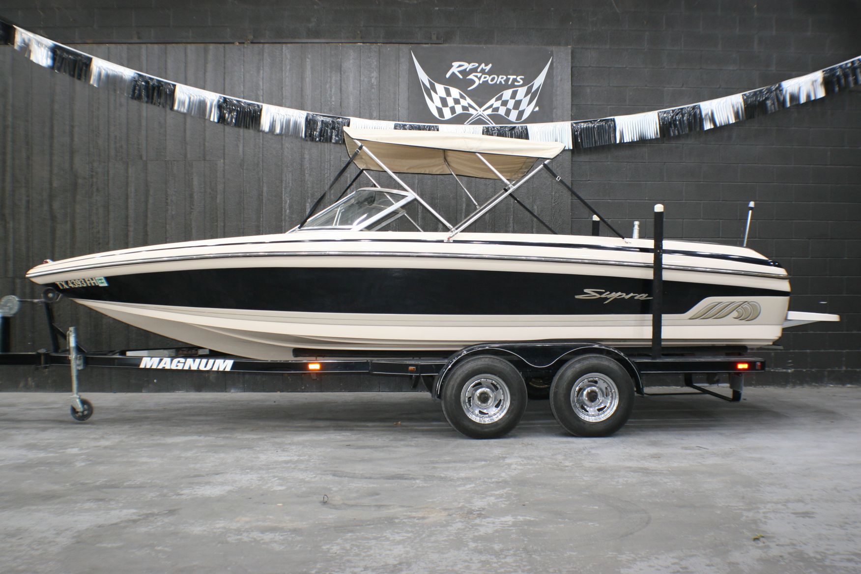 Ski Boats For Sale in Texas by owner | 2000 21 foot SUPRA Santera