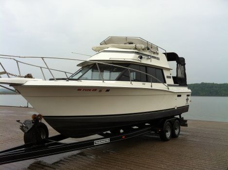 1986 Carver Santa Cruz 26 Motoryacht for Sale in Bloomington, IN