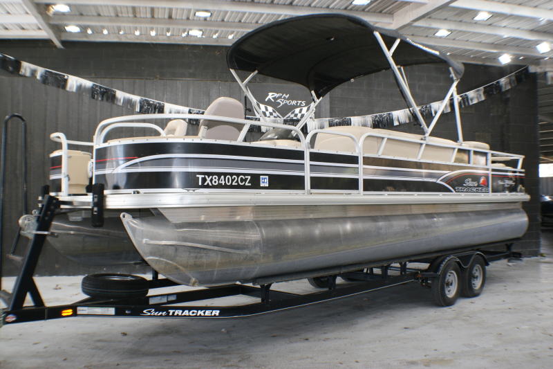 Boats For Sale in Texas by owner | 2015 SunTracker FISHIN BARGE 24 DLX