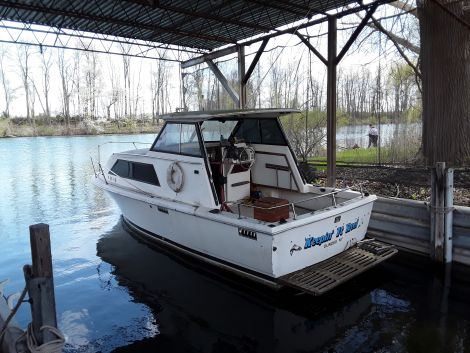 Boats For Sale in Rochester, New York by owner | 1976 25 foot Trojan Pleasure