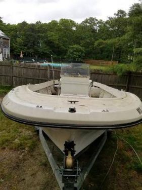 Boats For Sale in Massachusetts by owner | 1976 20 foot DUSKY center console