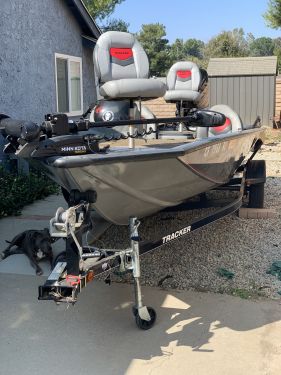 Sun Tracker Boats For Sale by owner | 2015 Tracker Pro Team 190 TX