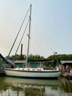 Sailboats For Sale by owner | 1988 Tayana Vancouver 42 aft cockpit