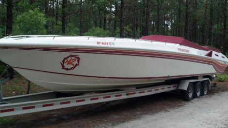 1992 42 foot Fountain Lightning Power boat for Sale in Lexington, NC