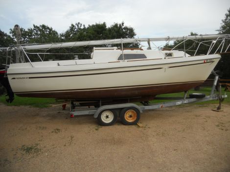 1979 23 foot Watkins Sailboat Sailboat for Sale in Hancock, WI