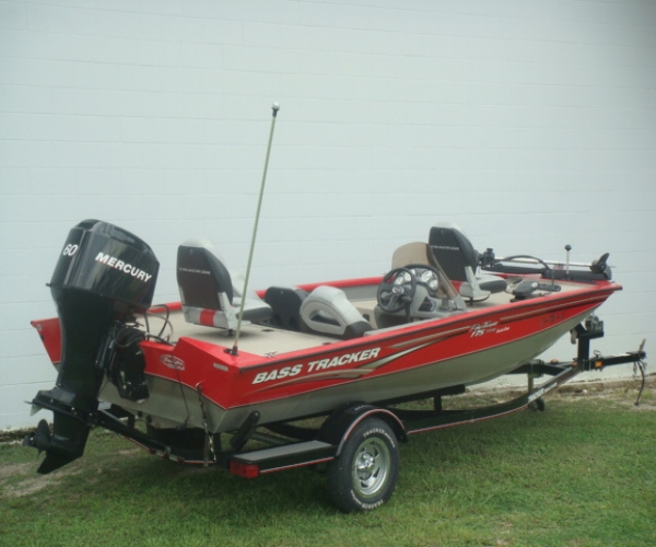 2013 Tracker txw175 Fishing boat for Sale in Garland, TX